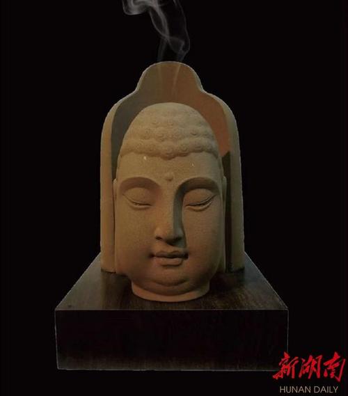 长沙窑陶艺作品荣获“世界杰出手工艺品徽章” 千年窑火映照工艺美术新辉